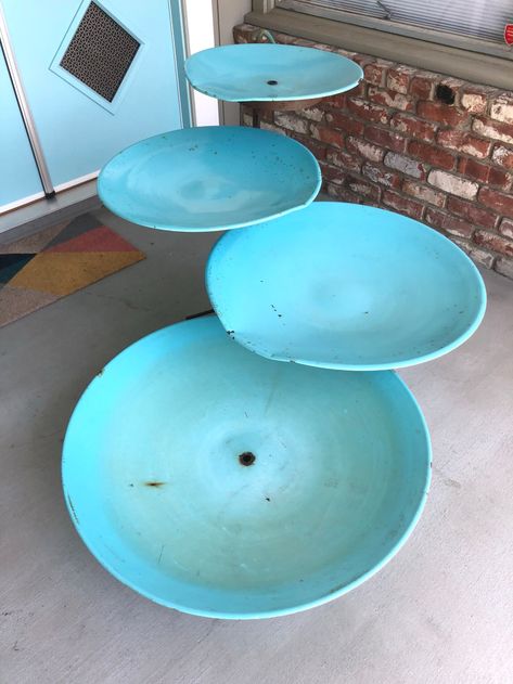 Tiered Fountain, Mid Century Outdoor, Fountain Ideas, Outdoor Water Feature, Outdoor Fountains, Mid Century Lounge, Backyard Dreams, Flying Saucers, Mcm Furniture