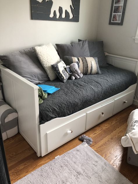 Ikea Hemnes Bed, Daybed Ideas, Small Teen Bedroom, Hemnes Bed, Ikea Hemnes, Child Room, Day Bed, Redecorate Bedroom, Big Boy Room