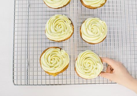 Recipe: Banana Cupcakes with Banana Buttercream Banana Buttercream Frosting Recipe, Banana Buttercream Frosting, Banana Icing, Bananas Recipes, Recipes Banana, Banana Butter, Mocha Cupcakes, Dessert Inspiration, Ideas Cupcakes