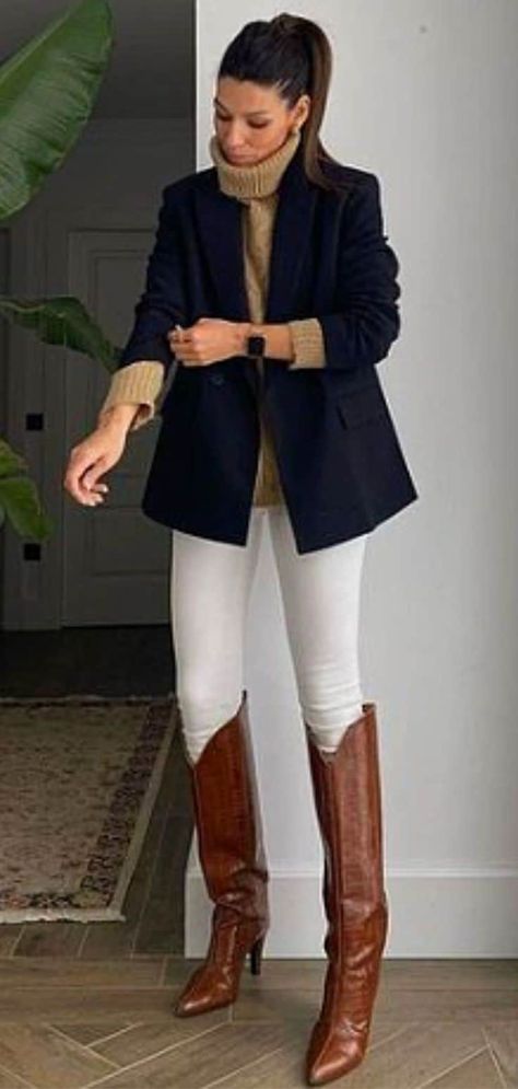 How to dress like old money 2023? 15 looks industry secrets! Autumn Fashion Women Fall Outfits 2024, Equestrian Boots Outfit, Dress Like Old Money, Camel Outfits, Old Money Elegant, Dress Old Money, Equestrian Boots, Outfit Trends, Classy Casual