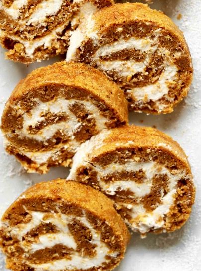 Vegan Pumpkin Roll, Paleo Pumpkin Roll, Cake Mix Rolls, Gluten Free Pumpkin Roll, Healthy Fall Desserts, Pumpkin Cookies Healthy, Jelly Roll Cake, Pumpkin Swirl Cheesecake, Healthy Pumpkin Bread