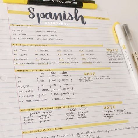 Aesthetic 
Aesthetic notes
spanish notes
calligraphy 
faux calligraphy Notes Spanish, Old Aesthetic, Spanish Notes, Spanish Words For Beginners, Basic Spanish, Basic Spanish Words, Language Journal, Spanish Writing, Study Spanish