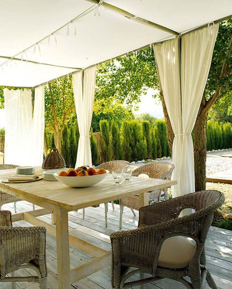 No porch solution on the patio Porch Curtains, Roof Ceiling, Metal Pergola, Patio Roof, Backyard Inspiration, Pergola Kits, Pergola Patio, Outdoor Curtains, Outdoor Inspirations