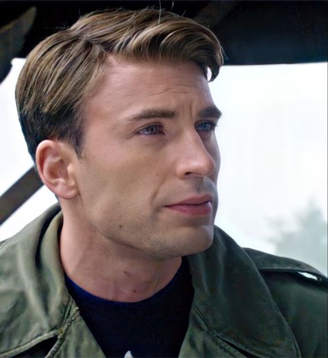 Chris Evans Haircut, Steve Rogers Aesthetic, Chris Captain America, Steven Grant Rogers, Steven Grant, First Avenger, Christopher Evans, Steve Rogers Captain America, Robert Evans