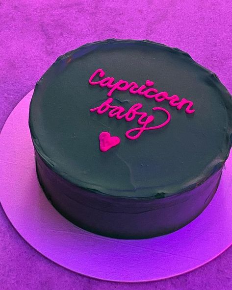 Capricorn Szn Cake, Capricorn Cake, 29th Birthday Cakes, Witch Cake, Cake For Husband, Birthday Dinner Party, Mini Cakes Birthday, Big Cakes, Pretty Birthday Cakes