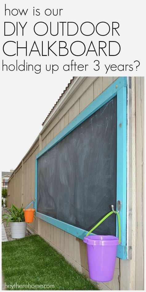 Outdoor Chalkboard, Backyard Kids Play Area, Outdoor Play Areas, Kids Outdoor Play, Outdoor Play Area, Hemma Diy, Outdoor Classroom, Backyard Playground, Backyard Play