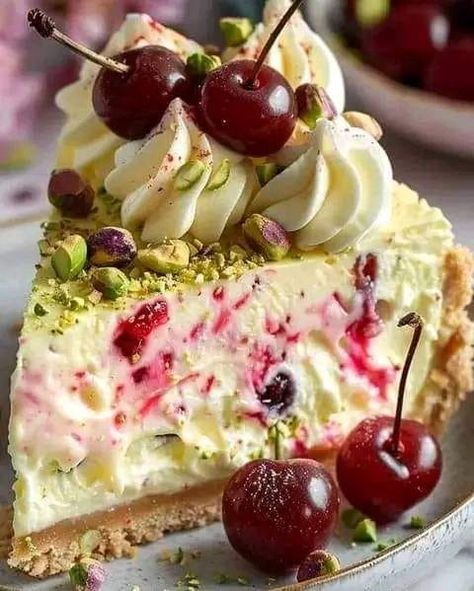 Cherry Pistachio, James Martin Recipes, Pistachio Cheesecake, Cherry Cheesecake, Weight Watchers Dinner Recipes, Cheesecake Desserts, Vegetarian Dinner, Graham Cracker, Graham Cracker Crumbs