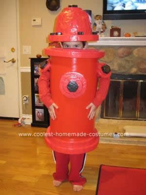 Homemade Fire Hydrant Costume: My son loves to come up with crazy ideas for Halloween costumes, and we love figuring out how to make them. So when he told us he wanted to be a fire hydrant, Fire Hydrant Costume, Ideas For Halloween Costumes, Homemade Costume Ideas, Halloween Costume Inspiration, Firefighter Party, Cool Fire, Homemade Costume, Autumn Activities For Kids, Diy Halloween Costume