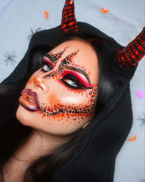 Halloween Makeup - Devil Makeup Devil Makeup Tutorial, Makeup Tutorial Halloween, Devil Makeup, Holloween Makeup, Arctic Ice, Halloween Tutorial, Halloween Makeup Inspiration, Halloween Makeup Tutorial, Youtube Makeup