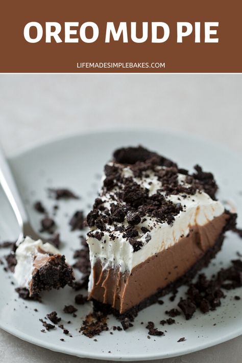 Oreo Mud Pie, Mud Pie Recipe, Chocolate Cheesecake Bars, Whipped Cream Topping, Chocolate Mousse Pie, Homemade Chocolate Pudding, Oreo Pie, Oreo Cookie Crust, Mississippi Mud