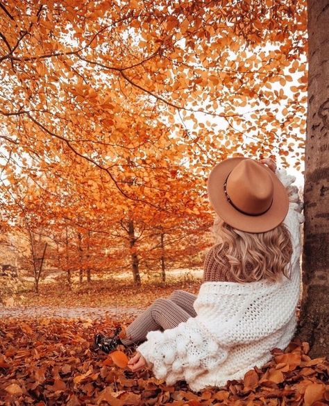 Autumn Photography Portrait, Fall Shoot, Fall Portraits, Lemon Kitchen, 사진 촬영 포즈, Autumn Scenery, Fall Photoshoot, Shooting Photo, Fall Pictures