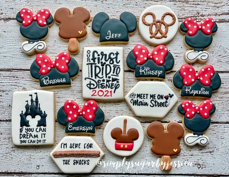 Disney World Cookies Decorated, Disney World Cookies, Disney Decorated Cookies, Disney Themed Cookies, Disney Birthday Cookies, Disneyland Cookies, Disney Sugar Cookies, Disney Cookies Decorated, Engagement Party Cookies