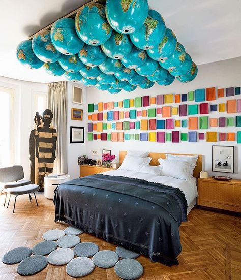 Look up, globes Immersive Installation, Paris Bedroom, Interesting Interiors, Paris Home, Globe Decor, Paris Apartments, Bedroom Furniture Design, The Ceiling, Furniture Design Modern