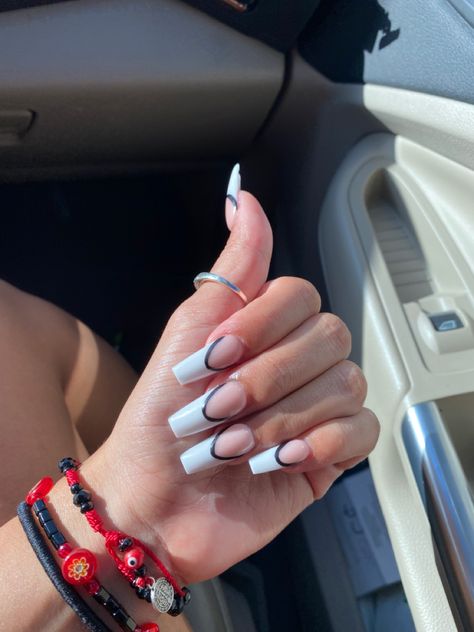 White French Tip With Black Outline, White French Tip Nails With Black Line, French Tips With Black Line, French Tip With Line Underneath, White French With Black Line, White French Tip With Black Line, White And Black French Tip, Black And White French Tip Nails, Black And White French Tip