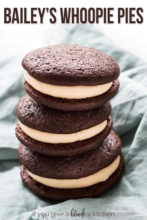 Chocolate whoopie pies are pillowy chocolate cakes filled with Bailey’s buttercream. They are a deliciously boozy treat for St. Patrick’s Day! Peanut Butter Whoopie Pie Filling, Chocolate Peanut Butter Whoopie Pies, Irish Cream Coffee, Whoopie Pie Recipe, Chocolate Whoopie Pies, Whoopie Pie, Boozy Desserts, Leftover Cake, Baileys Irish Cream