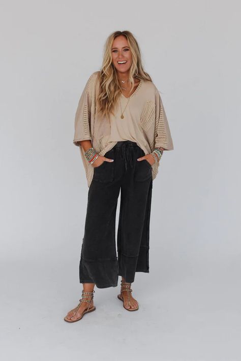 Bohemian Fashion for Women | Shop Affordable Women's Bohemian Style Clothing | Three Bird Nest Boho Style Curvy, How To Wear Palazzo Pants, How To Style Flowy Pants, Black Flowy Pants Outfit, Bohemian Outfits Women, Boho Pants Outfit, Wide Leg Pants Outfit Fall, Boho Mom Style, Bohemian Clothing For Women