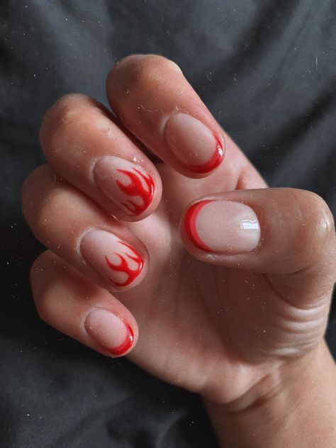 Fire Design Nails Short, Men’s Acrylic Nails, Nail Fire Art, Flame Short Nails, Nail Designs Fire, Red Nails Men, Short Fire Nails, Nails Fire Design, Flame Nails Men