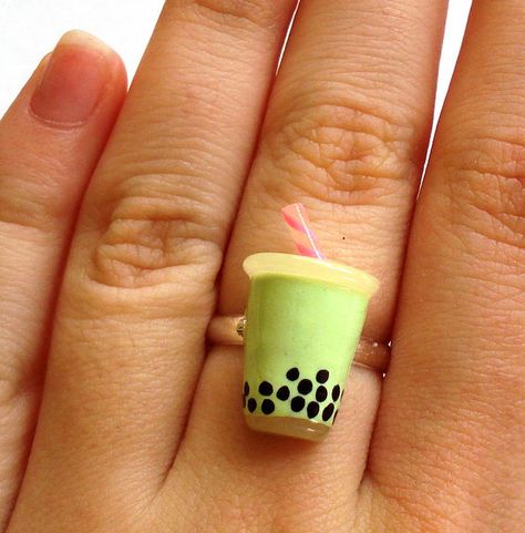 Cute Boba Cups, Green Boba Tea, Boba Things, Boba Stuff, Boba Birthday, Fimo Ring, Bubble Tee, Tea Jewelry, Food Rings