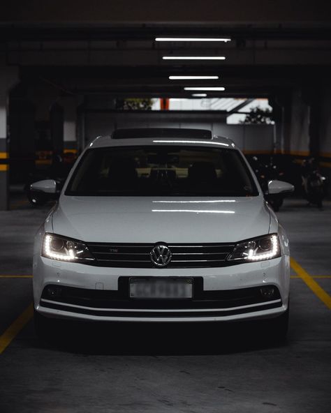 Jetta Aesthetic, Volkswagen Jetta Aesthetic, Jetta Tsi, Car Colours, Golf Gti, Car Colors, Volkswagen Jetta, Dream Car, Dream Cars