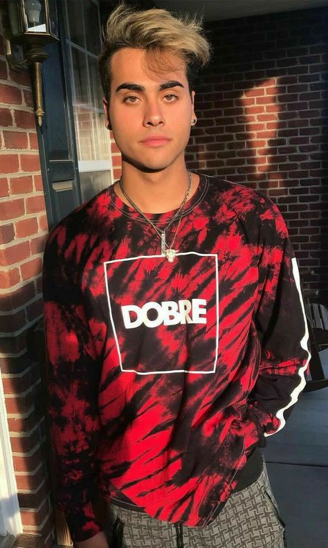 Darius Dobre, Cyrus Dobre, Brown Motorcycle Boots, The Dobre Twins, Dobre Twins, Very Funny Photos, Marcus And Lucas, Lucas Dobre, Twin Car