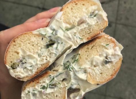 6 Things To Put On Your Bagel When You are Lactose Intolerant Bagel Fillings, Bagel Store, Bagel Spread, Bagel Toppings, Paleo Gluten Free Recipes, Best Bagels, Life Right Now, Lactose Intolerant, Lactose Free