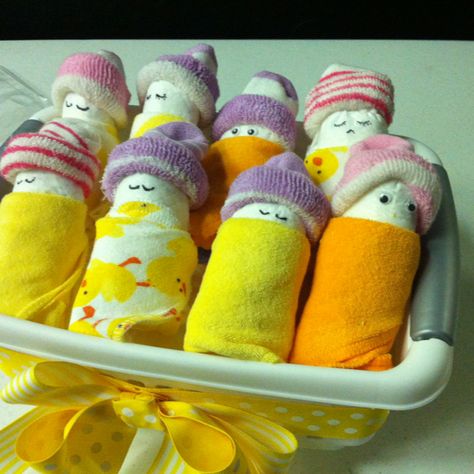 Sock Folding, Diaper Decorations, Baby Washcloth Flowers, Nappy Gift, Diaper Gifts, Holiday Baby Shower, Giveaway Gifts, Baby Washcloth, Unique Bouquet