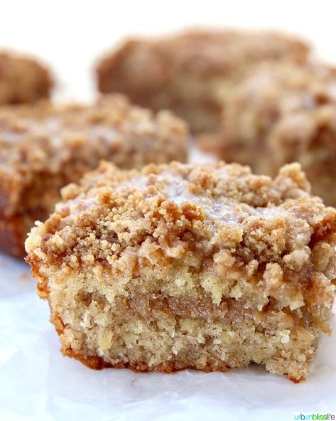 Banana Crumb Coffee Cake, Jelly Coffee, Banana Crumb Cake, Banana Coffee Cakes, Crumb Coffee Cakes, Blueberry Coffee Cake, Blueberry Coffee, Banana Coffee, Coffee Cake Recipe