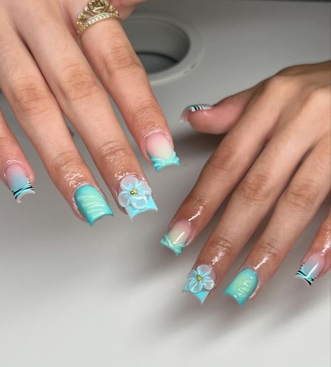 Acrylic Nails Beach Theme, Turquoise Nail Ideas, Short Acrylic Nails Blue, Medium Nails, Turquoise Nails, Acrylic Nail Set, Hard Nails, Diy Acrylic Nails, Blue Acrylic Nails