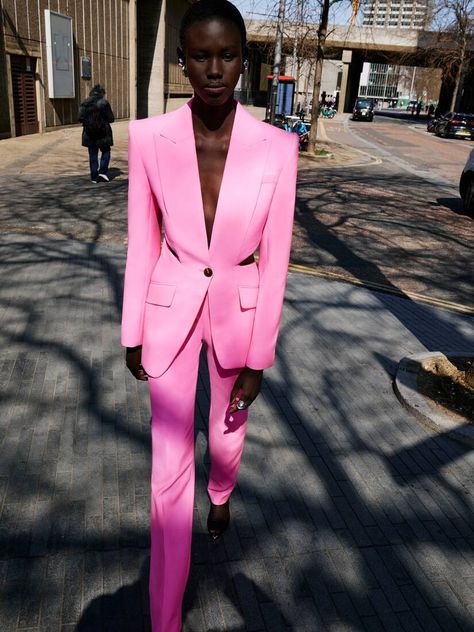 Women's Ready-to-wear | Alexander McQueen MX Cutout Blazer, Dressed To Impress, Lapel Blazer, Blazer Set, Korean Casual, Pink Blazer, Tailored Blazer, Suit Pants, Tailored Jacket