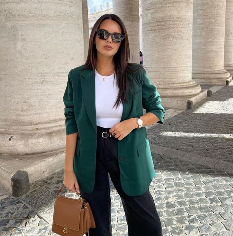 Green Business Casual Outfits, Dark Green Blazer Outfit For Women, Green Office Outfit, Green Blazer Outfit Work, Dark Green Blazer Outfit, Green Blazer Outfits For Women, Aztec Moon, Spring Jeans Outfit, Blazer 2024