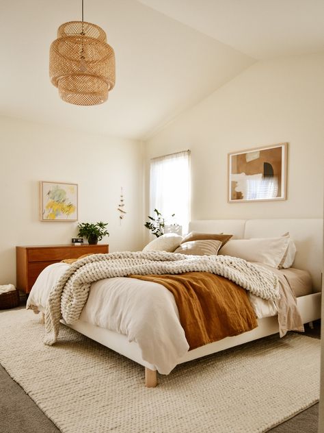 Feng Shui Bedroom Decor, Earth Tones Bedroom Decor, Bedroom Decor For Couples Romantic, Romantic Bedroom Decor, White Bed Frame, Bedroom Decor For Couples, Livingroom Layout, Room Inspiration Bedroom, Room Layout