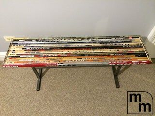 Hockey Stick Furniture, Hockey Stick Crafts, Hockey Family, Stick Furniture, Hockey Diy, Hockey Crafts, Hockey Bedroom, Hockey Decor, Hockey Room