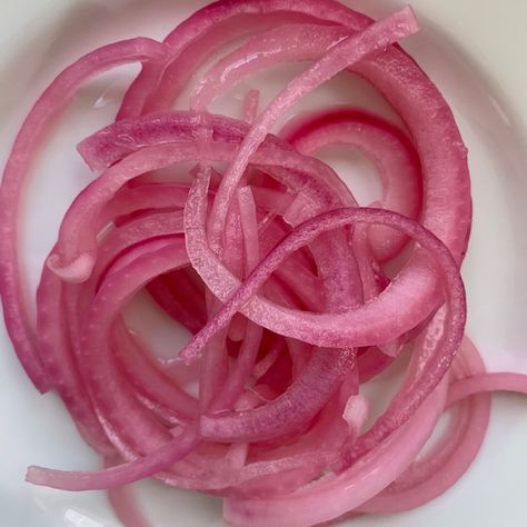 STL Veg Girl :: Quick Pickled Red Onion Pickled Red Onion, Quick Pickled Red Onions, Quick Pickled, Pickled Red Onions, Pickled Onions, Red Onion, Onions, Pickles, Sofia