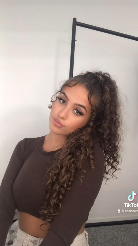 Fave Curly Hairstyle!🤍 #hairstyles #hairstyle #hair Curly Medium Hair, Photoshoot Women, Mixed Curly Hair, Hair Replacement Systems, Curly Hair Videos, Cute Curly Hairstyles, Curly Hair Styles Easy, Curly Hair Inspiration, Curly Girl Hairstyles