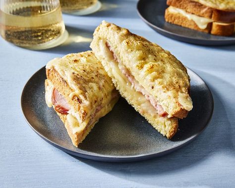 Classic Croque Monsieur Entertaining Dinner, Bistro Food, Ham And Cheese Sandwich, Baked Ham, French Bistro, Cheese Sandwich, Breakfast Brunch Recipes, Ham And Cheese, Sandwich Recipes