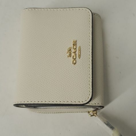 100% Authentic Or Money Back Guarantee !!! Coach 37968 Leather Small Trifold Wallet Gold/Chalk Crossgrain Leather Two Credit Card Slots Full-Length Bill Compartment Id Window Snap Closure Outside Zip Coin Pocket 4" (L) X 3 1/4" (H) X 1 1/2" (W) Style No. 37968 Coach Wallet Keychain, Coach Snap Wallet, Coach Wallet Aesthetic, Wallets For Women Aesthetic, Cute Wallet Aesthetic, Cute Small Wallets, Cute Wallets For Women, Wallets Coach, Wallet Aesthetic