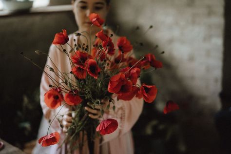 Poppy Wildflower Bouquet, Poppy Flower Wedding Bouquet, Red Poppy Bouquet, Poppy Wedding Decor, Wedding Poppies, Poppy Wedding Flowers, Poppy Bridal Bouquet, Poppy Wedding Bouquet, Poppy Flower Wedding