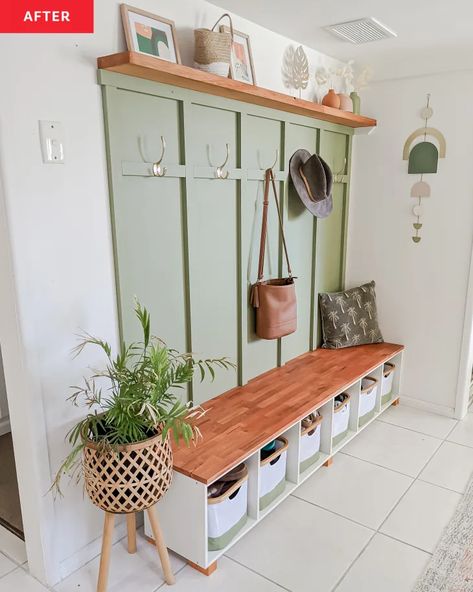 Built-In Bench in Entryway - Before and After Photos | Apartment Therapy Cute Entryway, Hall Ways Ideas, Hall Entrada, Front Hallway, Room Organisation, Mudroom Entryway, Mudroom Decor, Entryway Bench Storage, Mud Room Storage