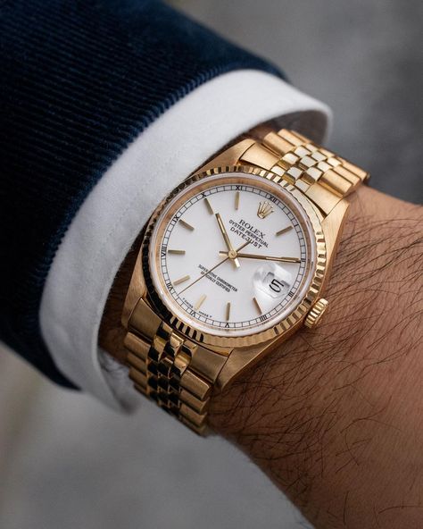 Rolex Gold Watch Men, Vintage Rolex Watches Men, Rolex On Wrist, Vintage Rolex Watches, Gold Watches For Men, Amsterdam Vintage, Watch Aesthetic, Men Watches Luxury, Rolex Vintage