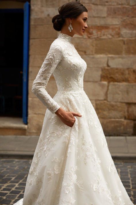 Wedding Dress Closed Back, Illusion Wedding Dress, Modest Wedding Gowns, High Neck Wedding Dress, Neck Wedding Dress, Back Wedding Dress, Wedding Dresses Photos, Modest Wedding, Long Sleeve Wedding