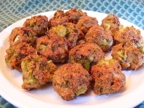 Bennigan's Broccoli Bites | Food.com Broccoli Cheddar Bites, App Recipe, Snacky Foods, Recipes Broccoli, Broccoli Bites, Chopped Broccoli, Winning Recipes, Honey Mustard Dipping Sauce, Mustard Dipping Sauce