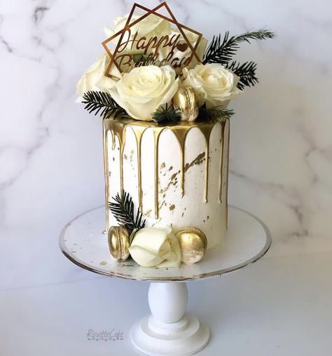 50 Years Birthday Cake, Black And Gold Birthday Cake, 50th Birthday Cake For Women, African Wedding Cakes, Flower Cake Design, Twin Birthday Cakes, Gold Birthday Cake, 40th Cake, 70th Birthday Cake