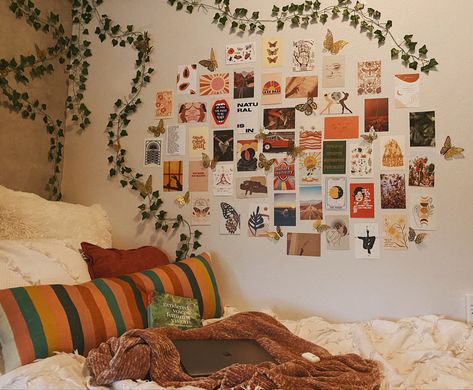 Boho Astethic Bedroom Ideas, Boho Bedroom Picture Wall, Room Door Ideas Aesthetic, Dorm Room Granola Aesthetic, Dorm Room Ideas Indie, Bohemian Picture Wall, Boho Dorm Wall Decor, Colourful Dorm Room, Dorm Room Wall Decor Picture Collages