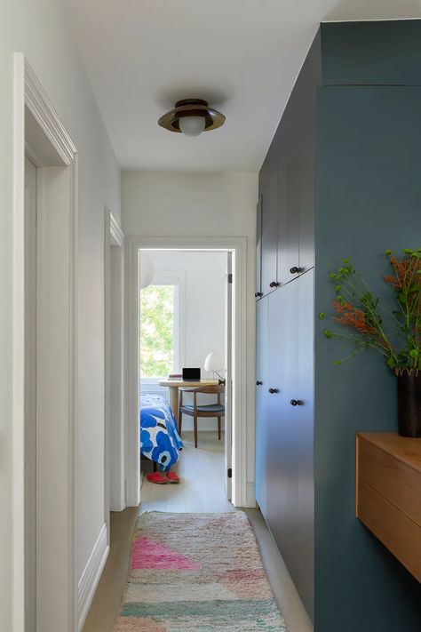 Large Hallway Ideas, Long Hallway Decorating Narrow, Colorful Scandinavian Interior, Wardrobe Hallway, Narrow Hallway Decor, Hallway Wardrobe, Ceiling Cabinets, Blue Wardrobe, Blue Kitchen Tiles