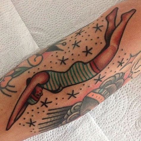 Woman Diving, Diver Tattoo, Victorian Tattoo, Traditional Tattoo Woman, Swimming Tattoo, Dove Tattoos, Swimming Women, Women's Diving, Explore Tattoo