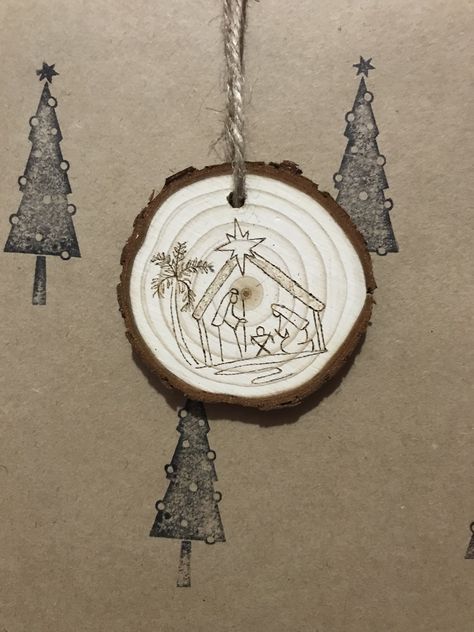 Wood burned nativity scene wood slice ornament- the perfect gift topper! #woodburning #christmas #diychristmasgifts #diy Woodburning Nativity Scene, Wood Burning Nativity Scene, Wood Discs Crafts, Nativity Scene Wood, Emily Joyce, Holiday Ornaments Diy, Eco Christmas, Wood Burn Designs, Family Ornaments