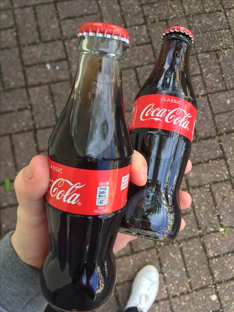 Coke In Glass Bottles, Coke Bottle Aesthetic, Coke Glass Bottle Aesthetic, Coca Cola Glass Bottle, Glass Bottle Coke, Coke Glass Bottle, Glass Bottle Aesthetic, Glass Coke Bottles, Coca Cola Zero