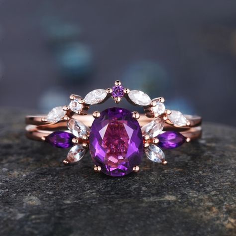 Purple Engagement Ring, Color Engagement Ring, Ruby Engagement Ring Vintage, Ruby Engagement Ring Set, Black Opal Engagement Ring, French Couple, Amethyst Wedding Rings, Opal Engagement Ring Set, Amethyst Ring Vintage