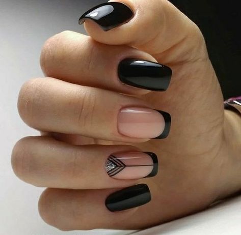 Fancy Gel Nails, Short Squoval Nails Design, Black And Nude Nail Ideas, Nail Leaves, Rocker Nails, Leaves Nail Art, March Nail, Nail Art 2023, Nails March