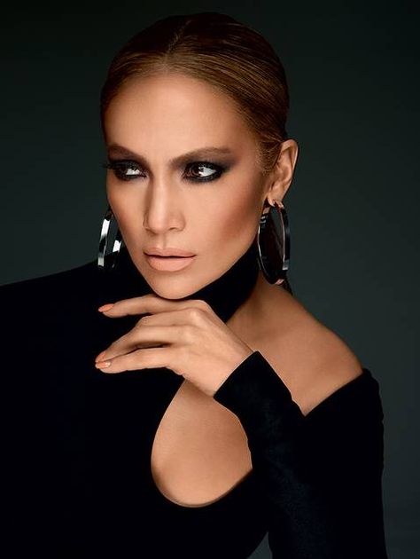 Jlo Makeup Looks, Jlo Makeup, Jennifer Lopez Makeup, Jlo Hair, Jennifer Lopez Hair, J Lo Fashion, Celebrity Makeup Looks, Celebrity Makeup, Makati